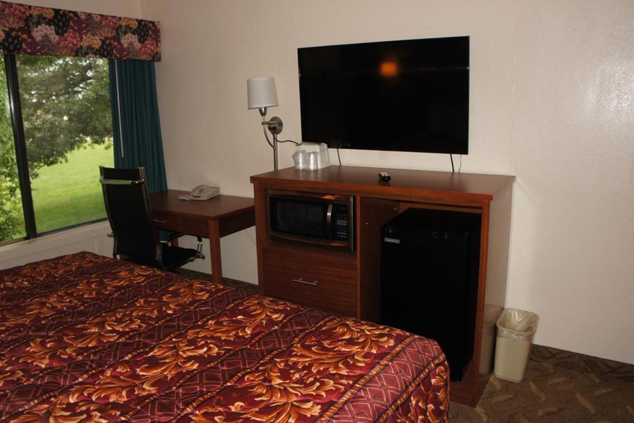 Econo Lodge Waite Park Esterno foto