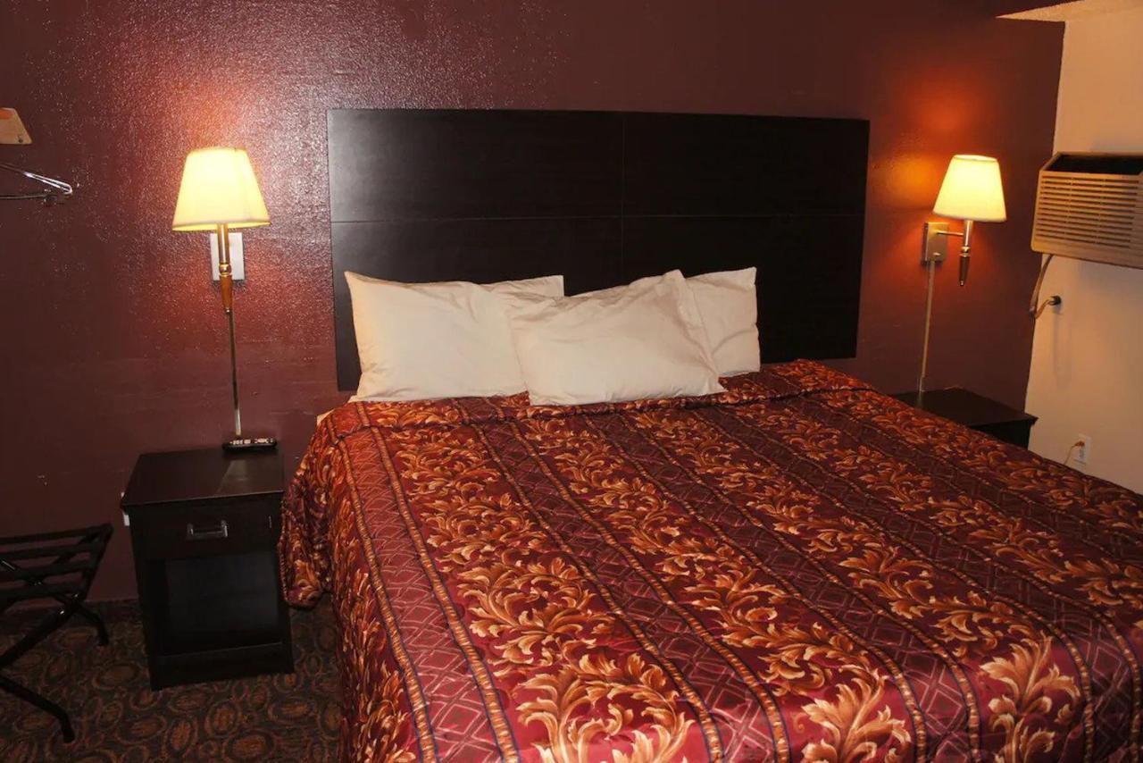 Econo Lodge Waite Park Esterno foto
