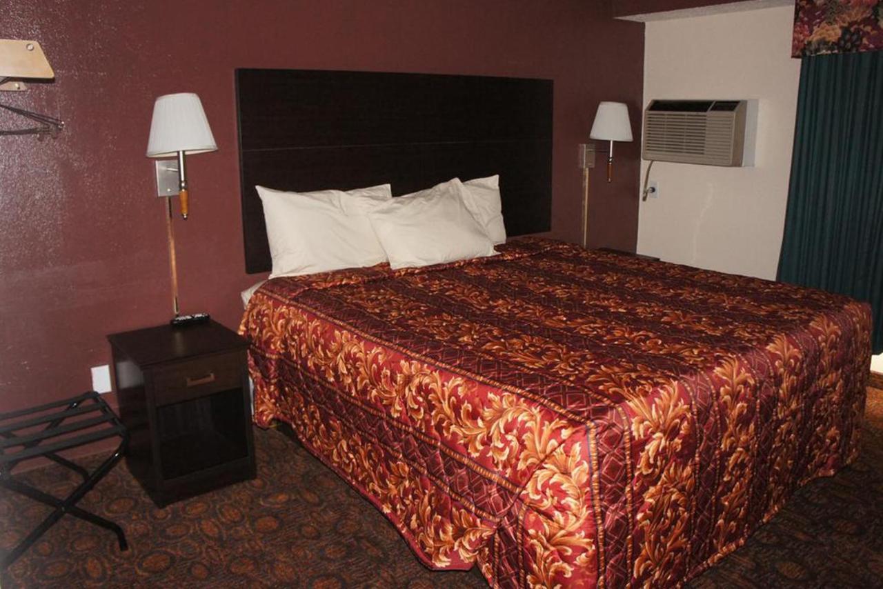 Econo Lodge Waite Park Esterno foto