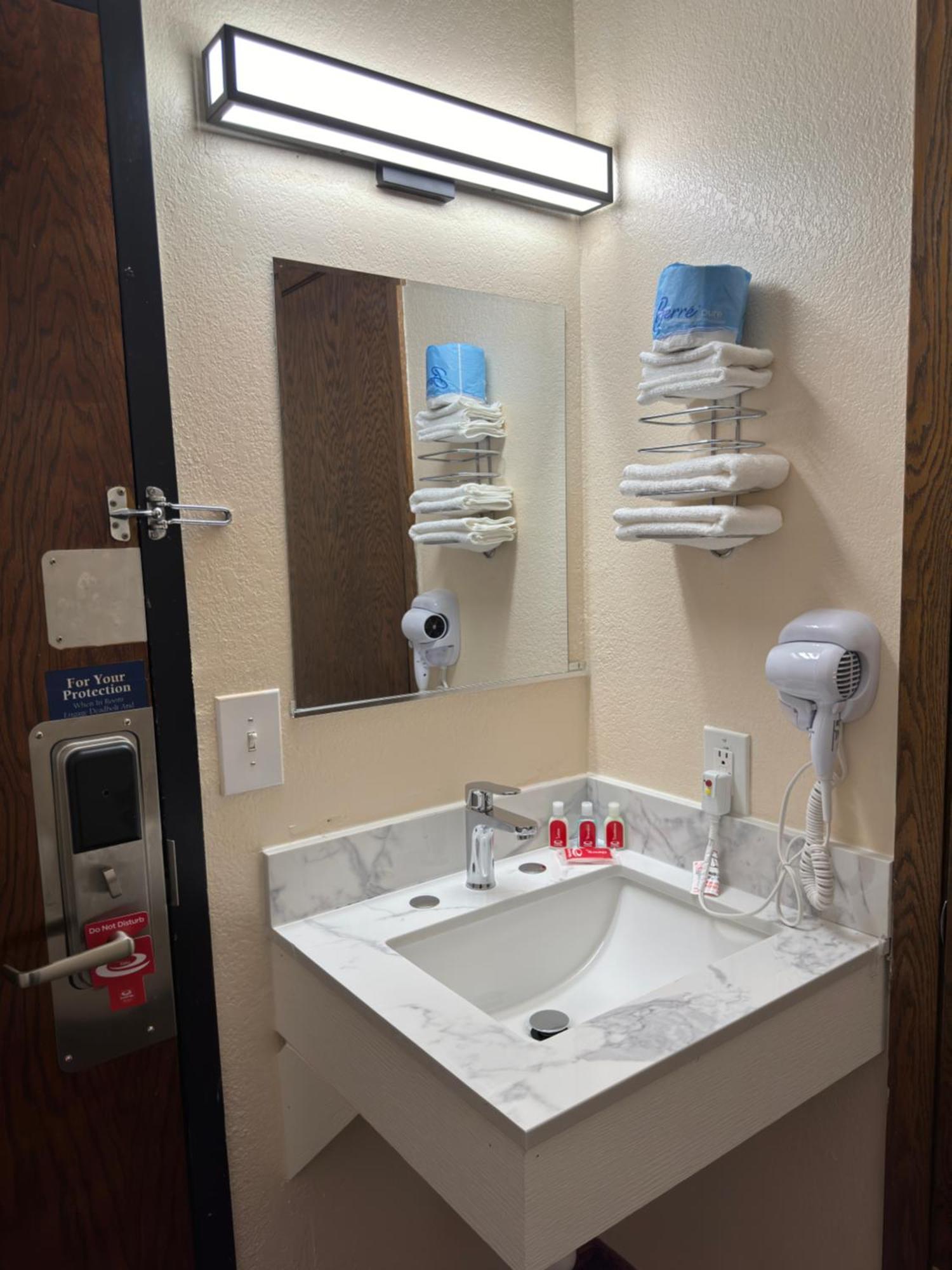 Econo Lodge Waite Park Esterno foto