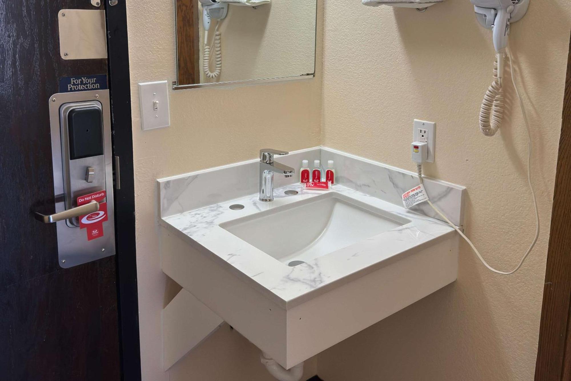 Econo Lodge Waite Park Esterno foto