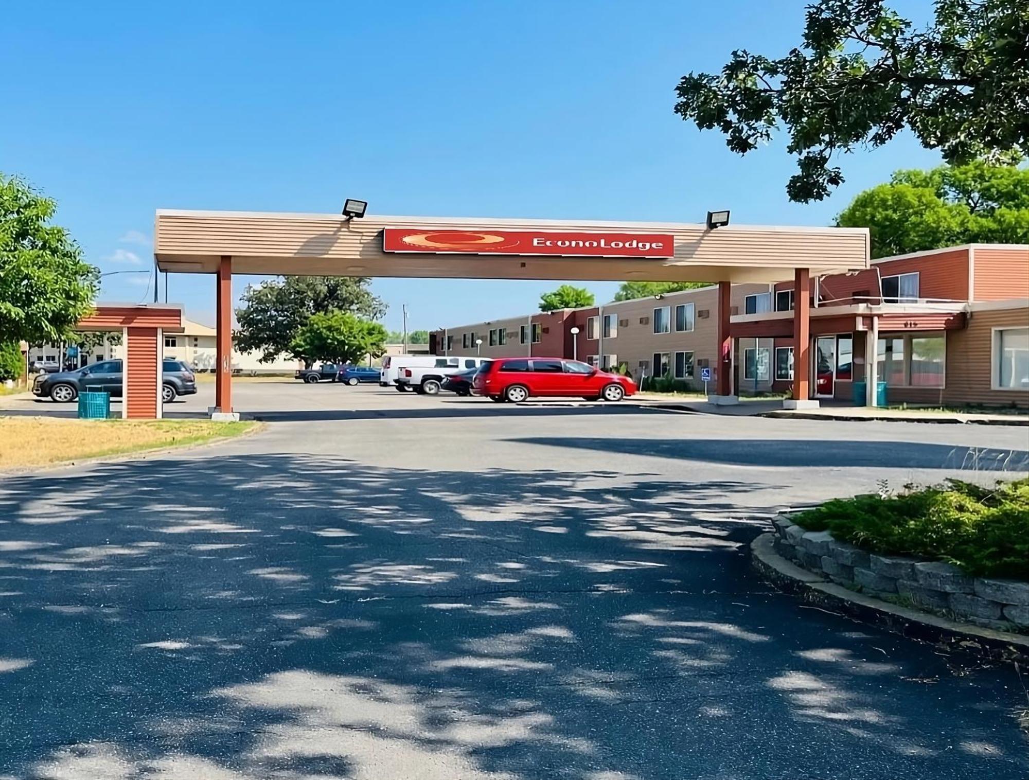 Econo Lodge Waite Park Esterno foto