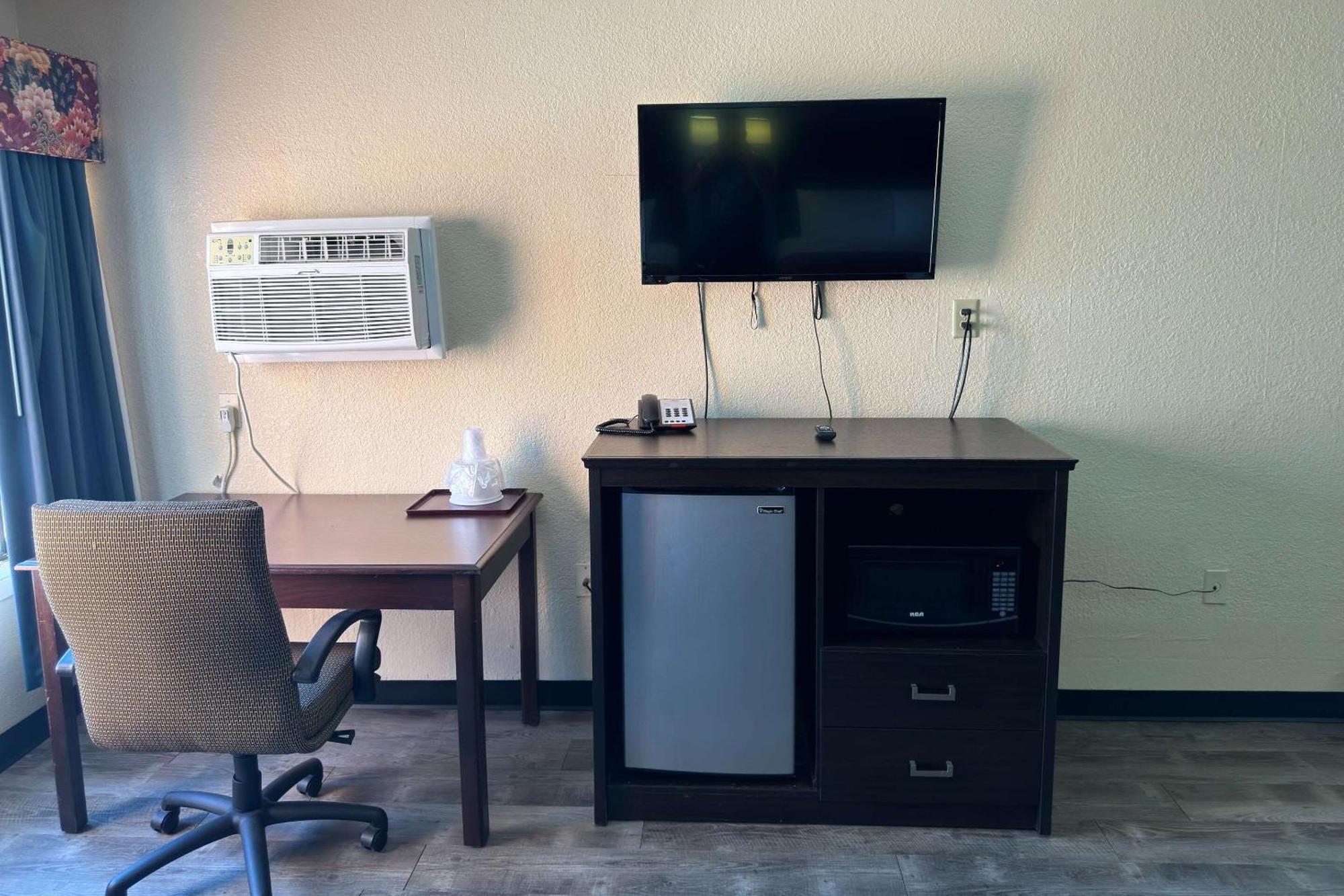 Econo Lodge Waite Park Esterno foto