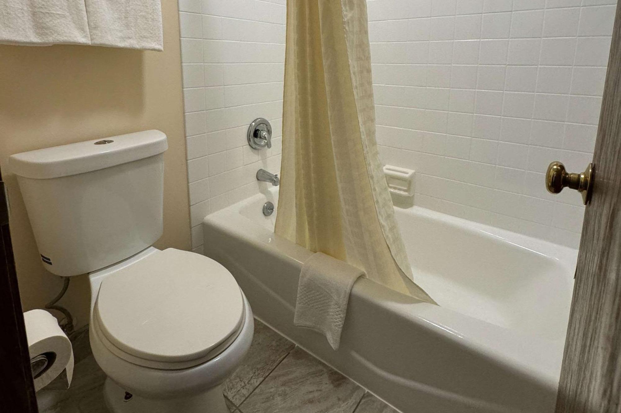 Econo Lodge Waite Park Esterno foto
