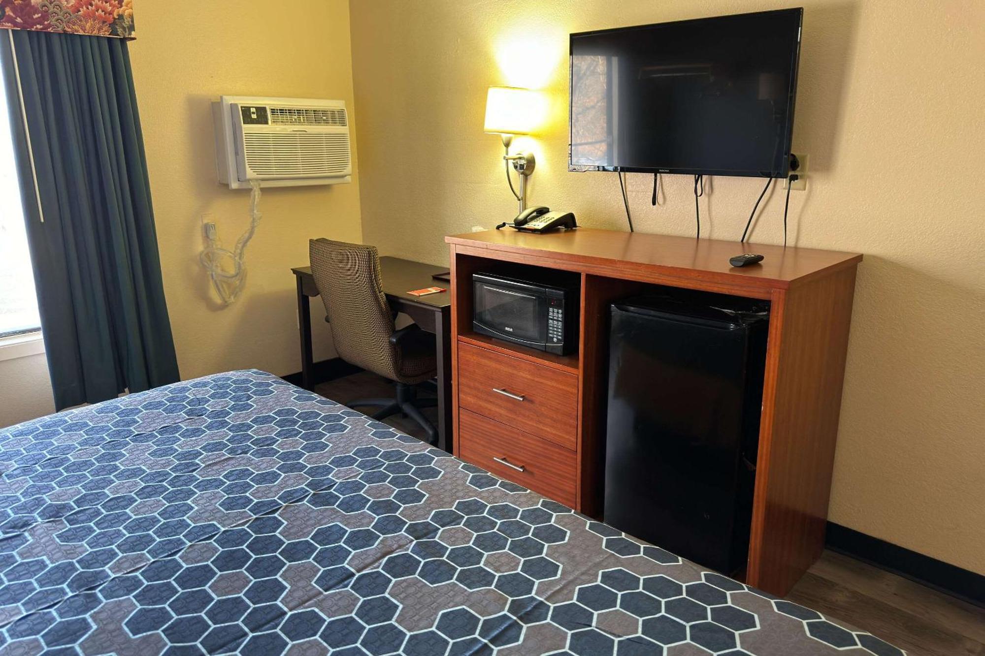 Econo Lodge Waite Park Esterno foto