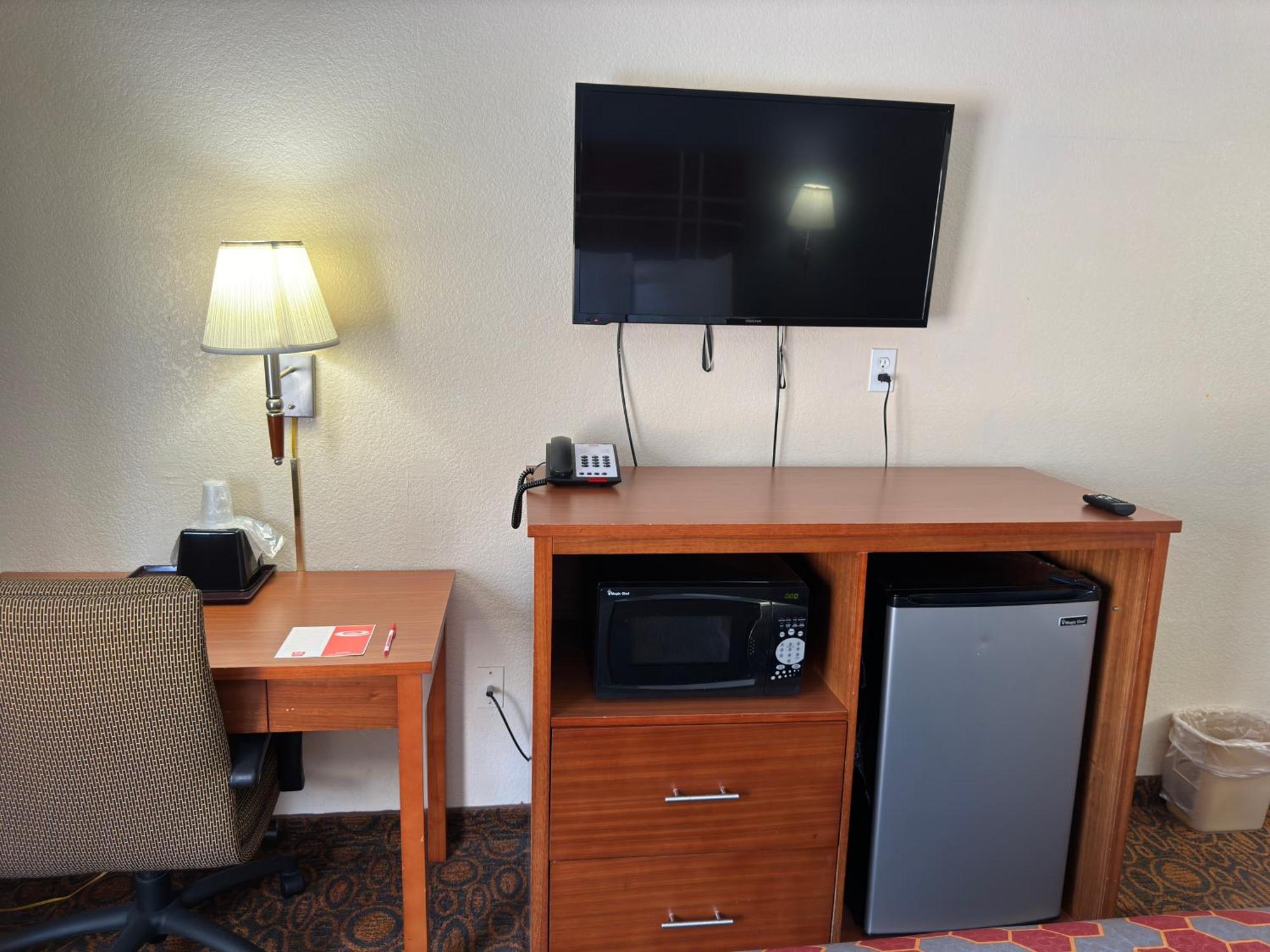 Econo Lodge Waite Park Esterno foto