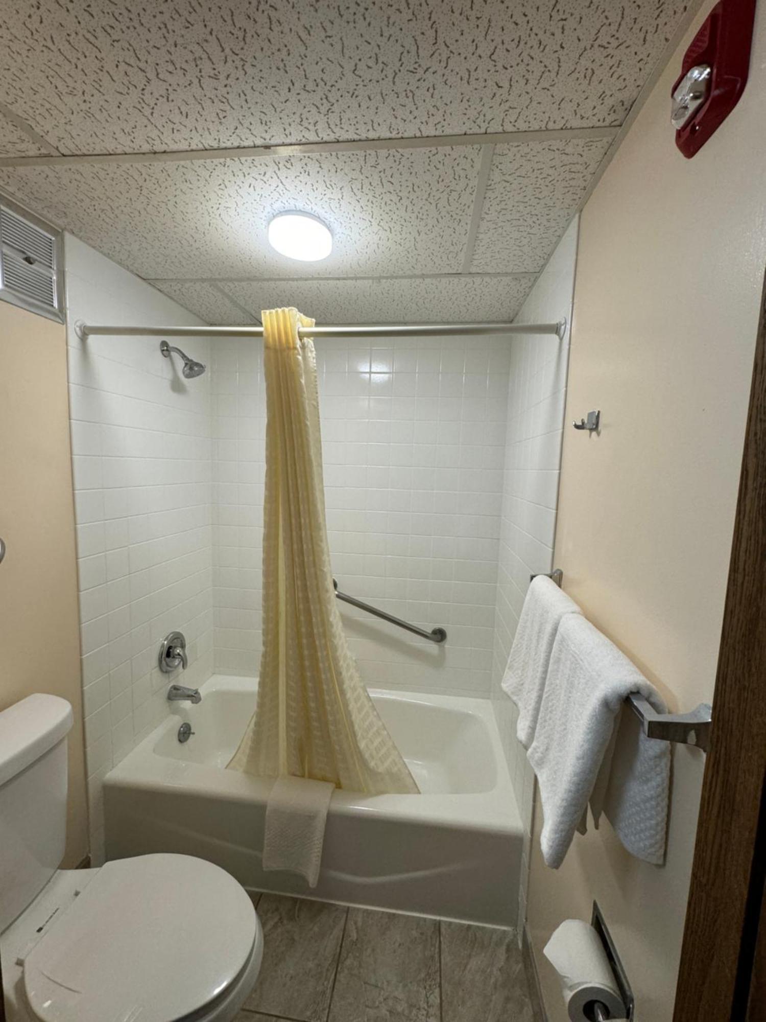 Econo Lodge Waite Park Esterno foto