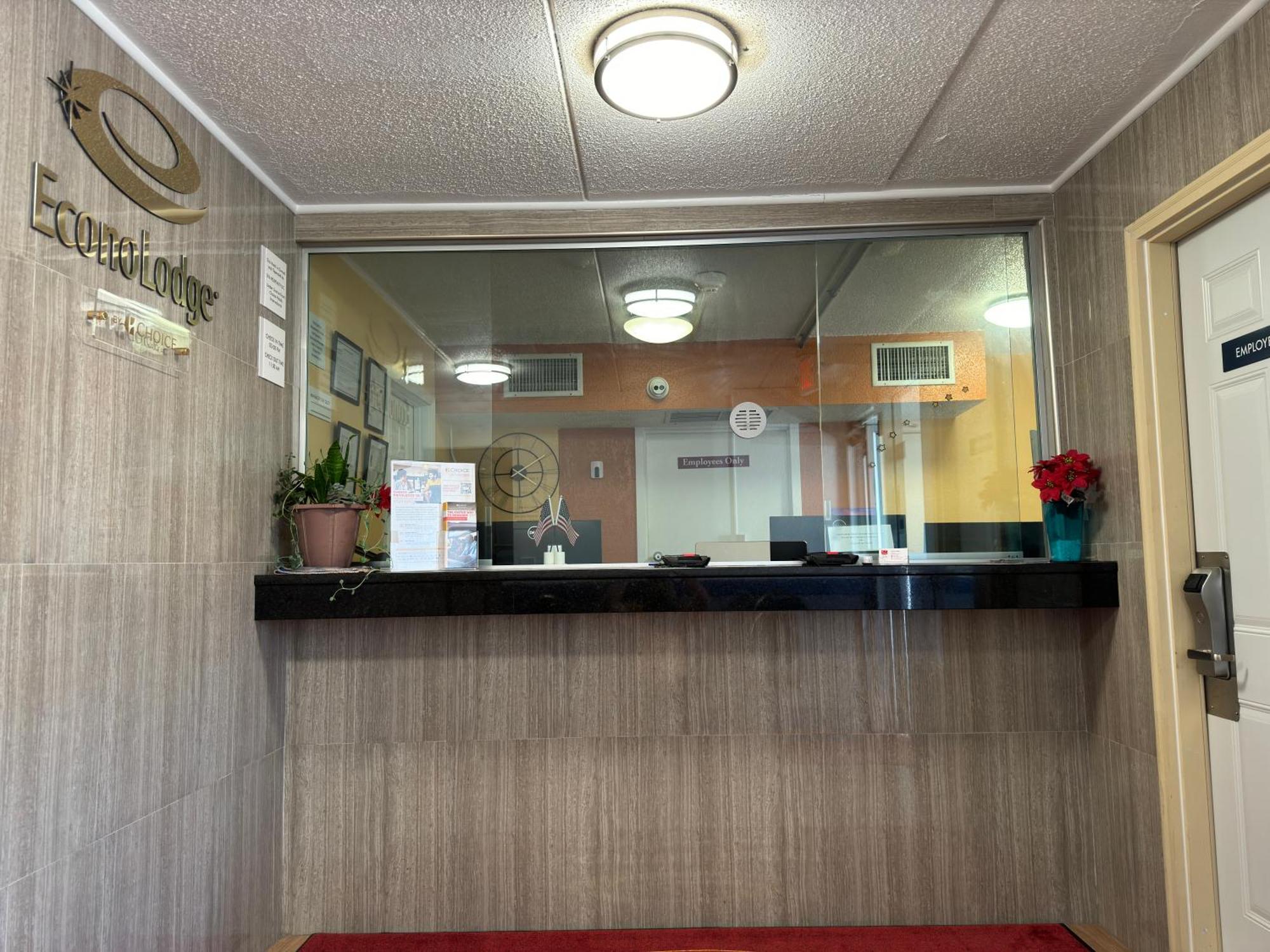 Econo Lodge Waite Park Esterno foto